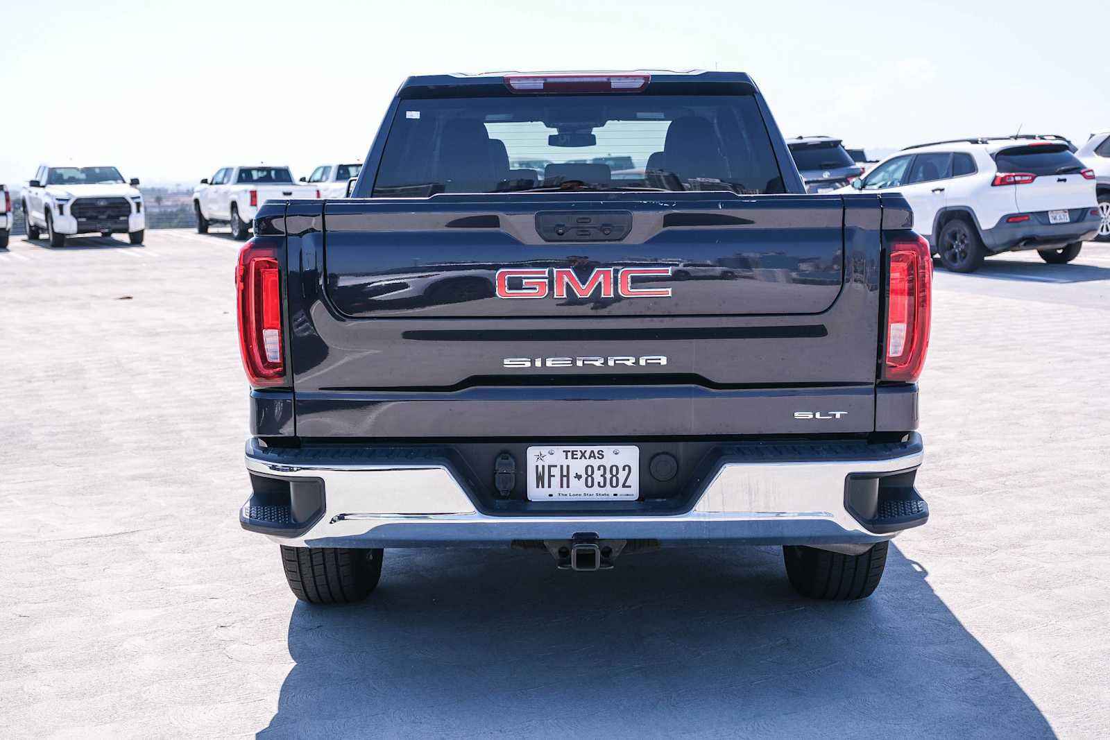 Used 2025 GMC Sierra 1500 SLT RWD image 5