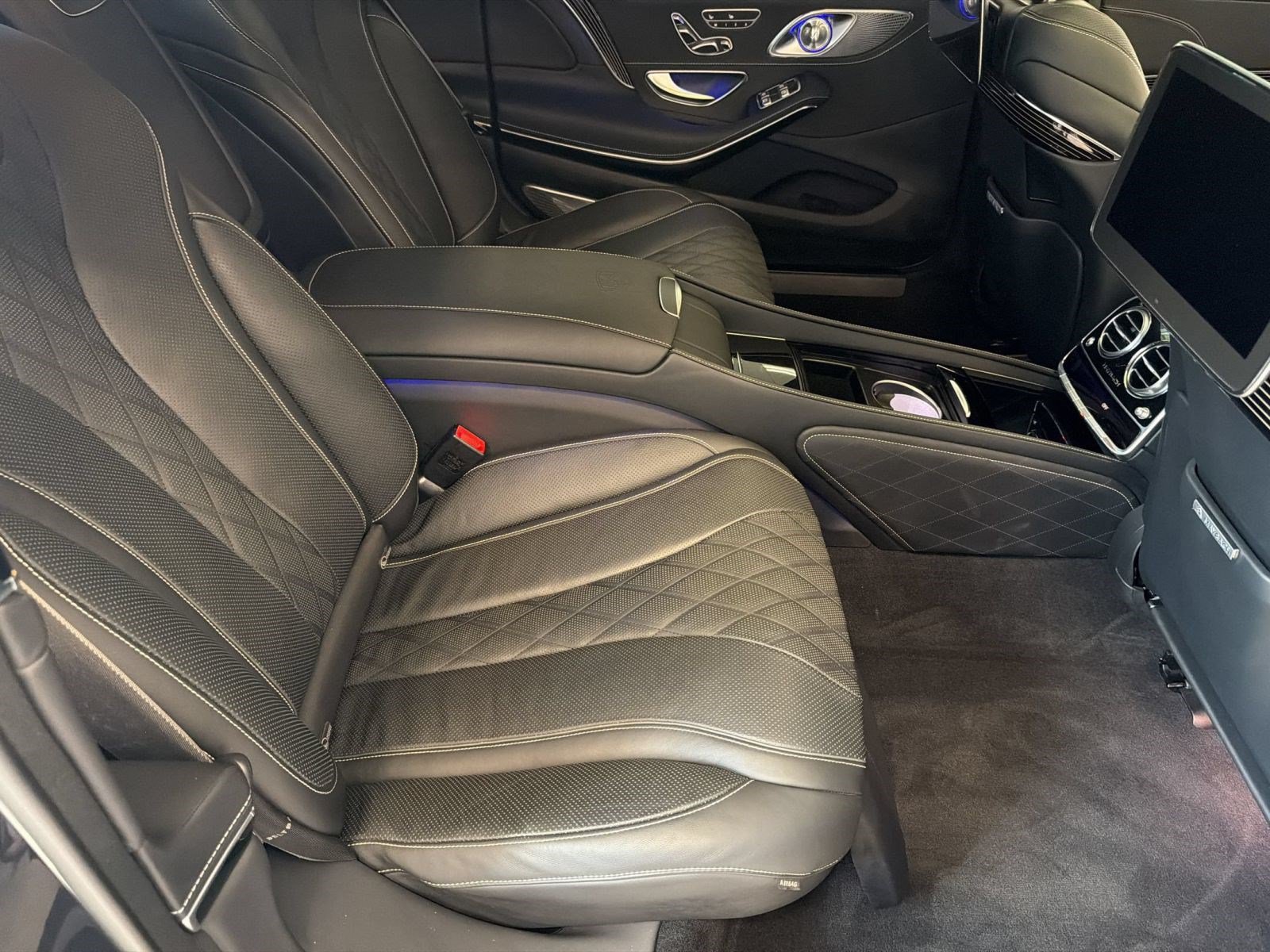 Used 2020 Mercedes-Benz Maybach S 560 4MATIC image 25