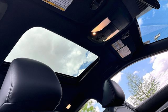 Certified 2025 INFINITI QX55 Luxe w/ Accent Package image 22