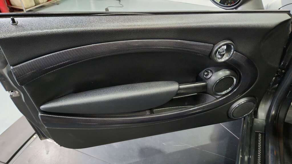 Used 2015 MINI Cooper Roadster S image 25