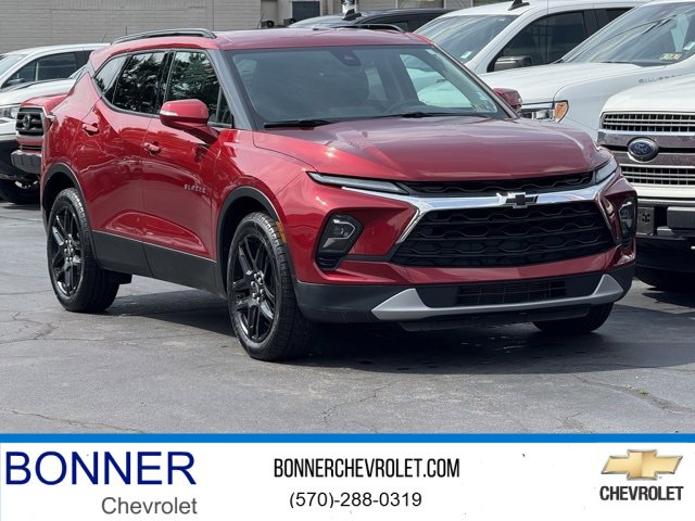 Used 2023 Chevrolet Blazer LT image 1