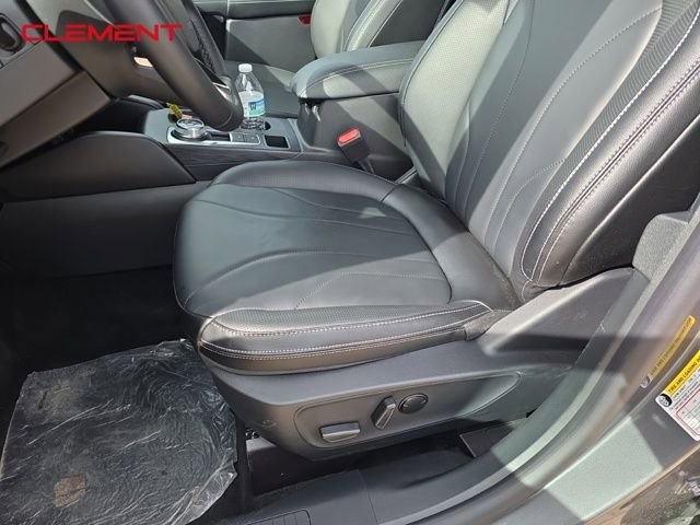 New 2025 Ford Escape Platinum w/ Premium Technology Package image 25
