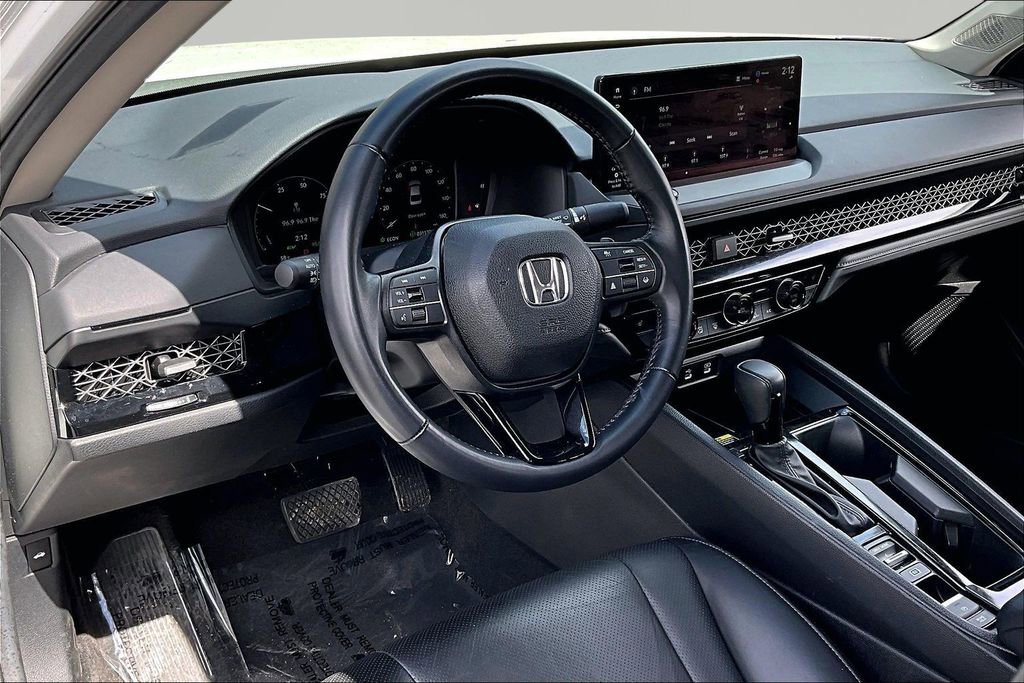 Used 2025 Honda Accord EX-L image 14