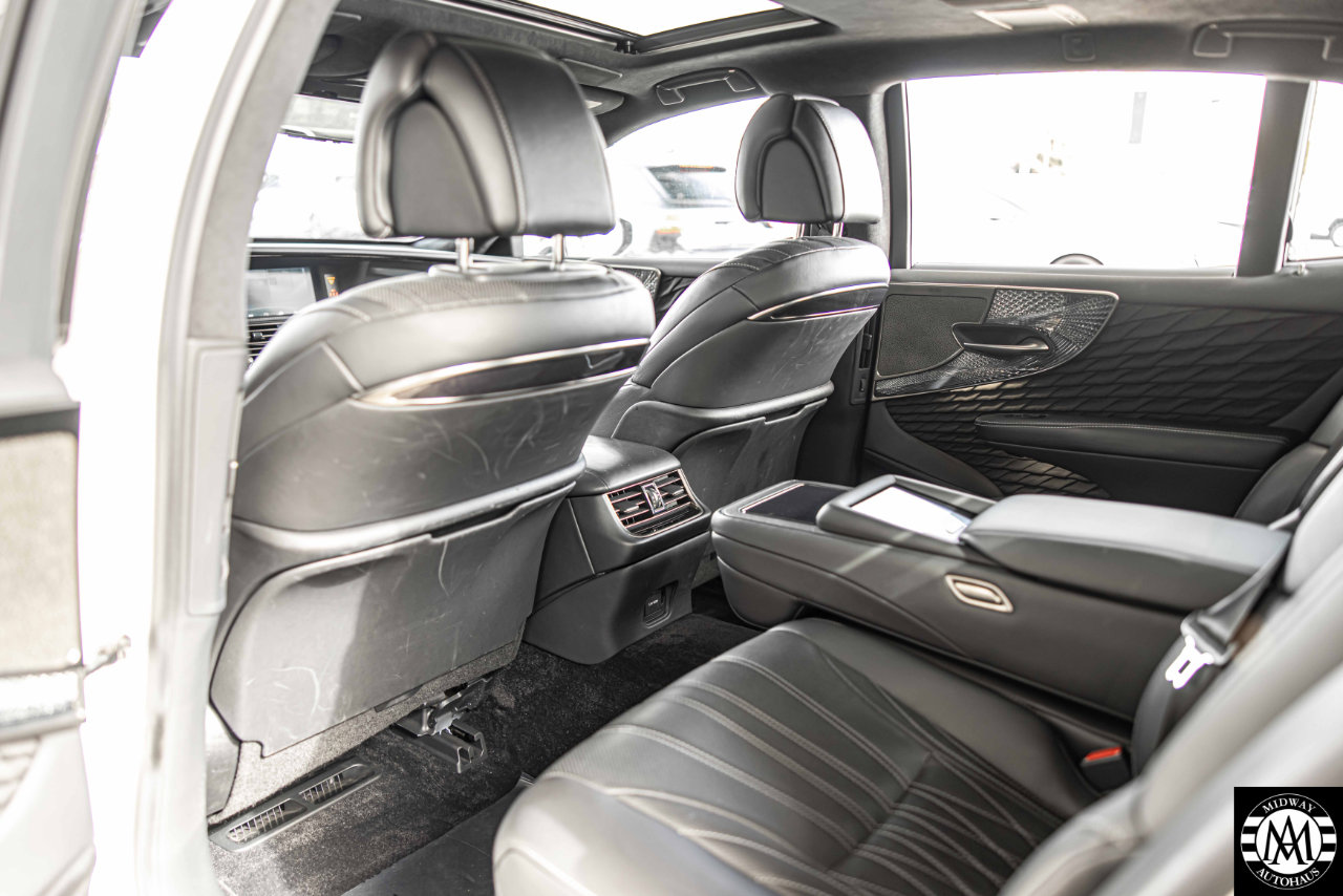 Used 2020 Lexus LS 500h AWD image 36
