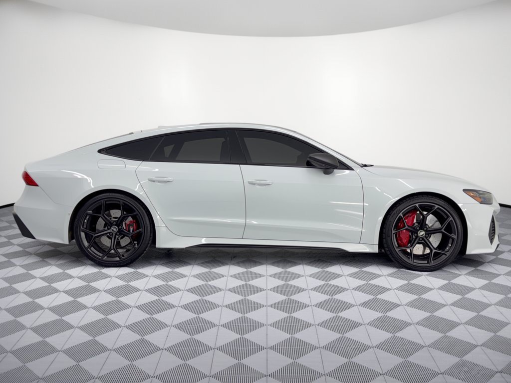 Used 2025 Audi RS 7 Performance AWD/4WD image 8