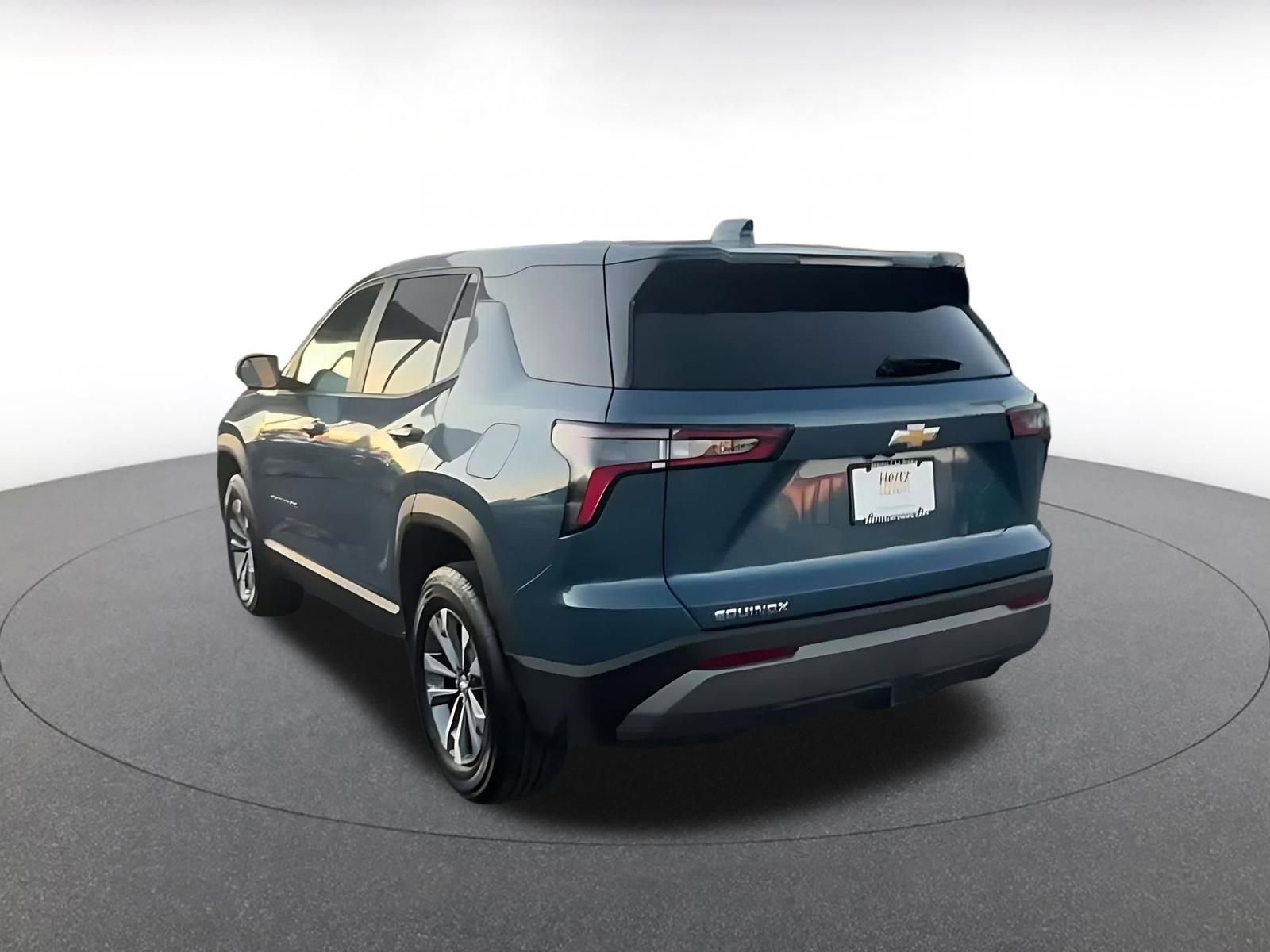 Used 2025 Chevrolet Equinox LT image 10