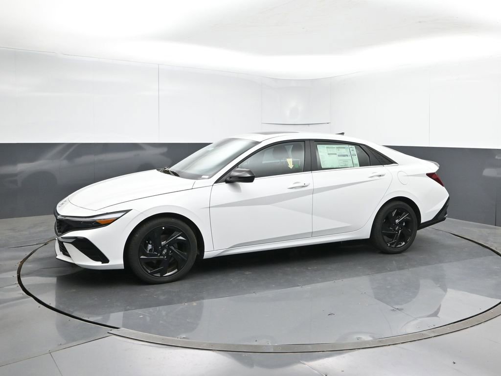 New 2026 Hyundai Elantra SEL Sport image 2