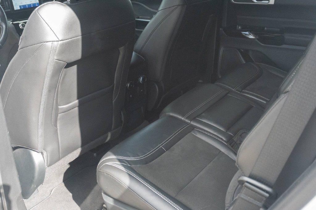 Used 2023 Ford Explorer ST RWD image 21