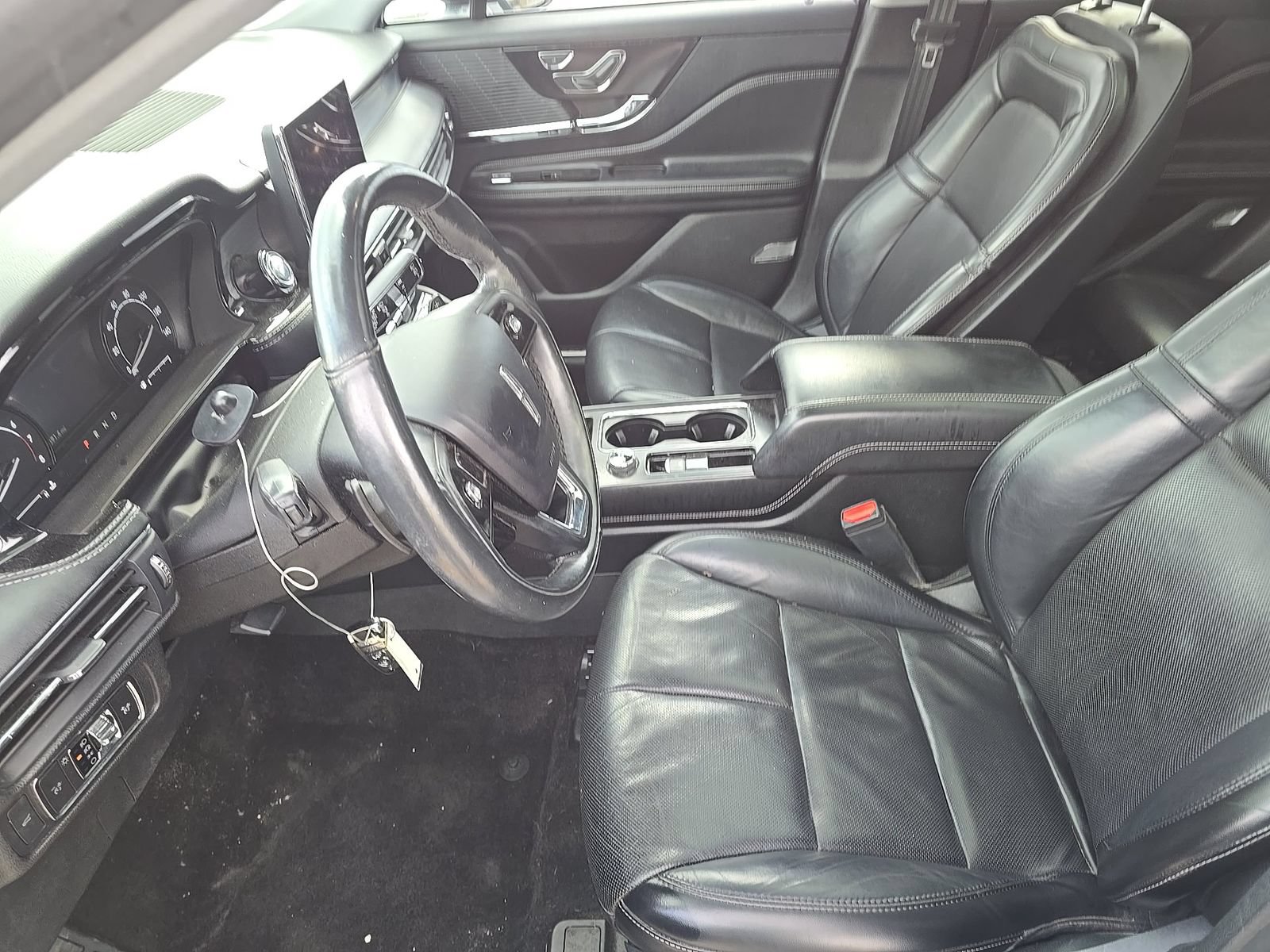 Used 2020 Lincoln Corsair AWD w/ Premium Package image 11