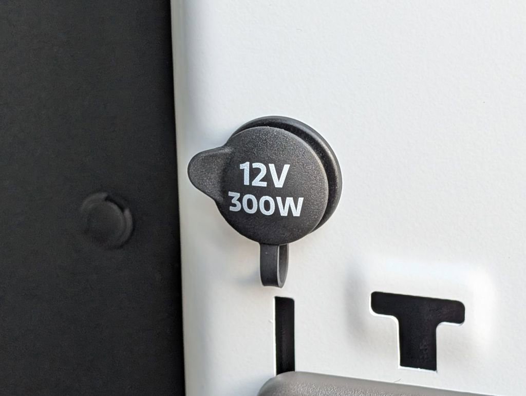 New 2026 Ford Transit 250 148 Medium Roof w/ Load Area Protection Package image 20