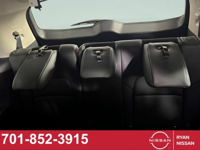 New 2025 Nissan Pathfinder Platinum w/ Cargo Package image 27