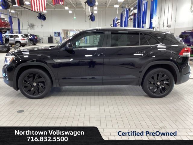 Certified 2024 Volkswagen Atlas Cross Sport SE AWD/4WD image 2