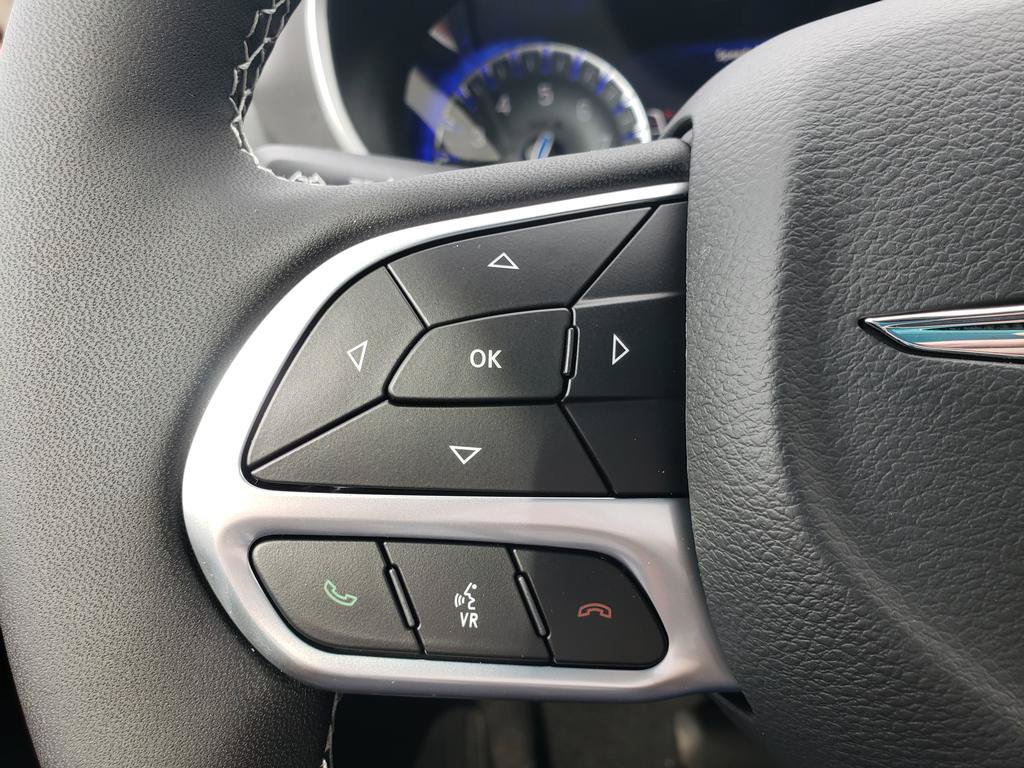 New 2026 Chrysler Pacifica Select AWD/4WD image 20