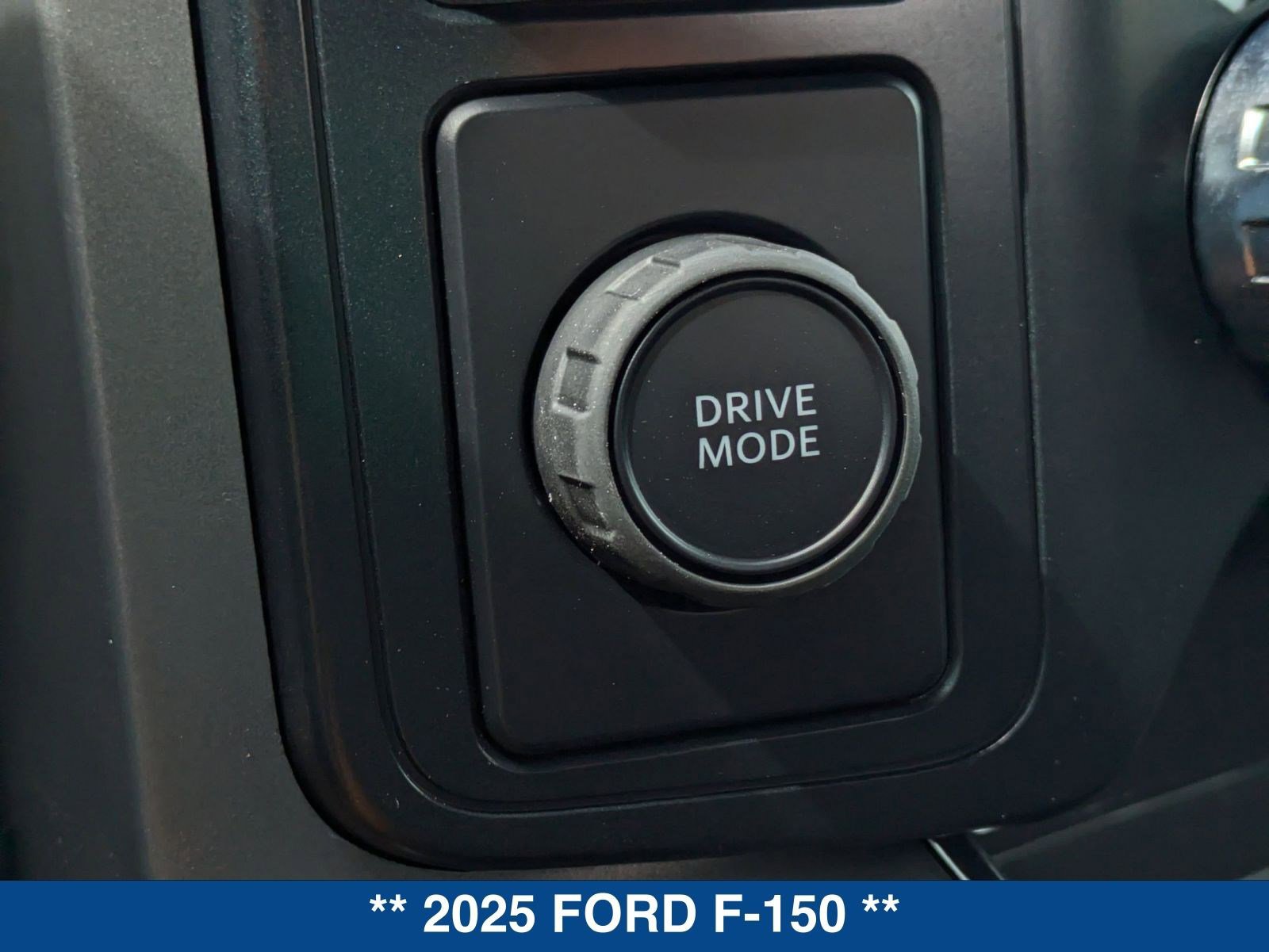New 2025 Ford F150 XLT w/ Equipment Group 303A High image 34