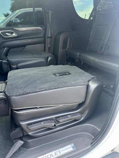 Used 2021 Chevrolet Suburban Premier w/ Premium Package AWD/4WD image 53