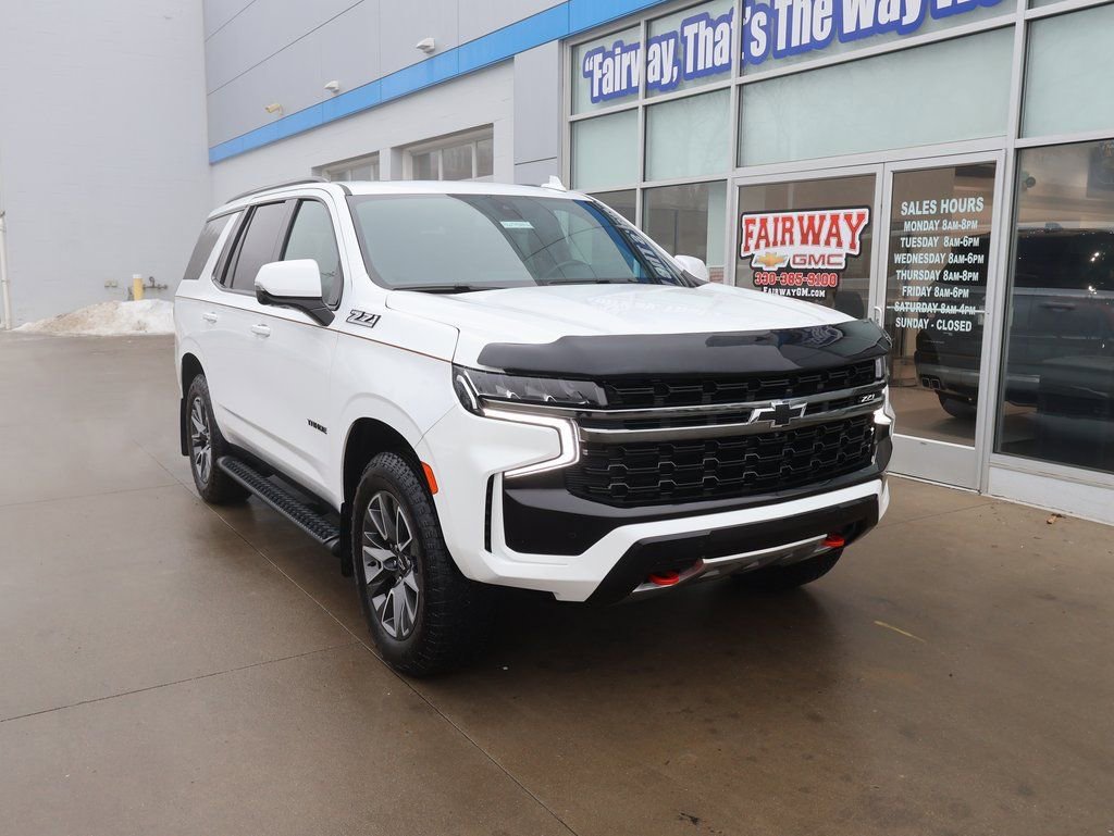 Certified 2022 Chevrolet Tahoe Z71 w/ Luxury Package image 2