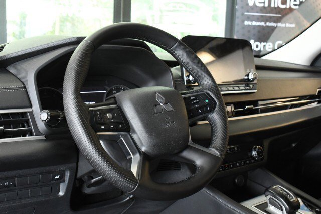 Used 2022 Mitsubishi Outlander SEL AWD/4WD image 30