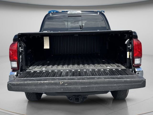 Used 2018 Toyota Tacoma SR5 image 19