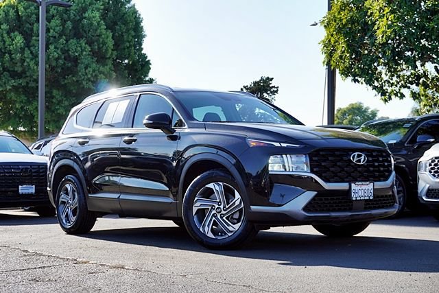Certified 2023 Hyundai Santa Fe SEL FWD image 2