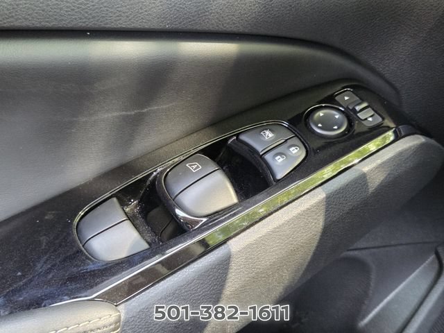 Used 2024 Nissan Altima 2.5 SL FWD image 32