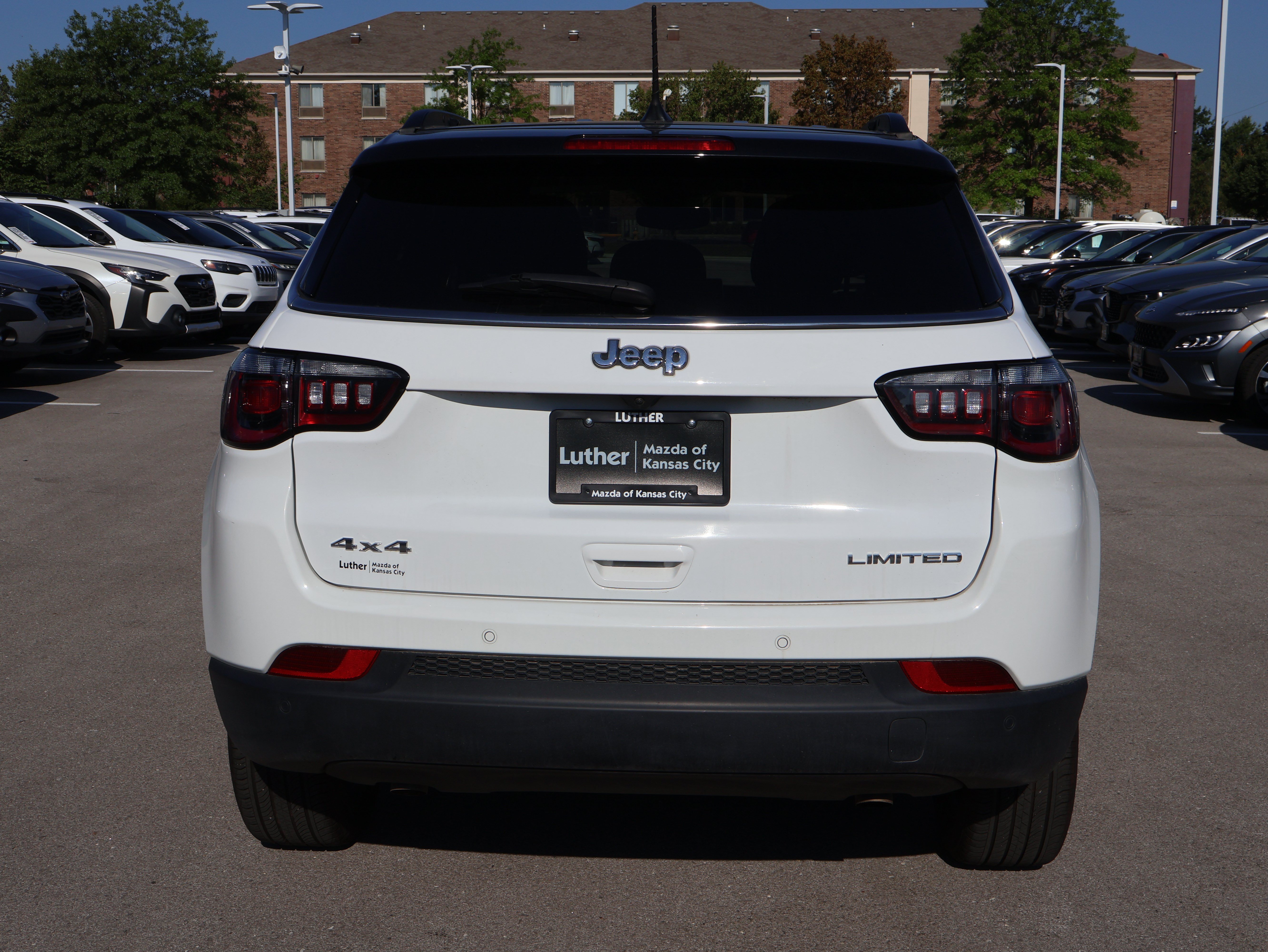 Used 2025 Jeep Compass Limited AWD/4WD image 5