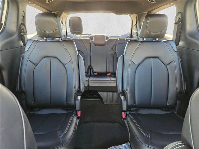 New 2026 Chrysler Pacifica Select w/ S Appearance Package FWD image 14
