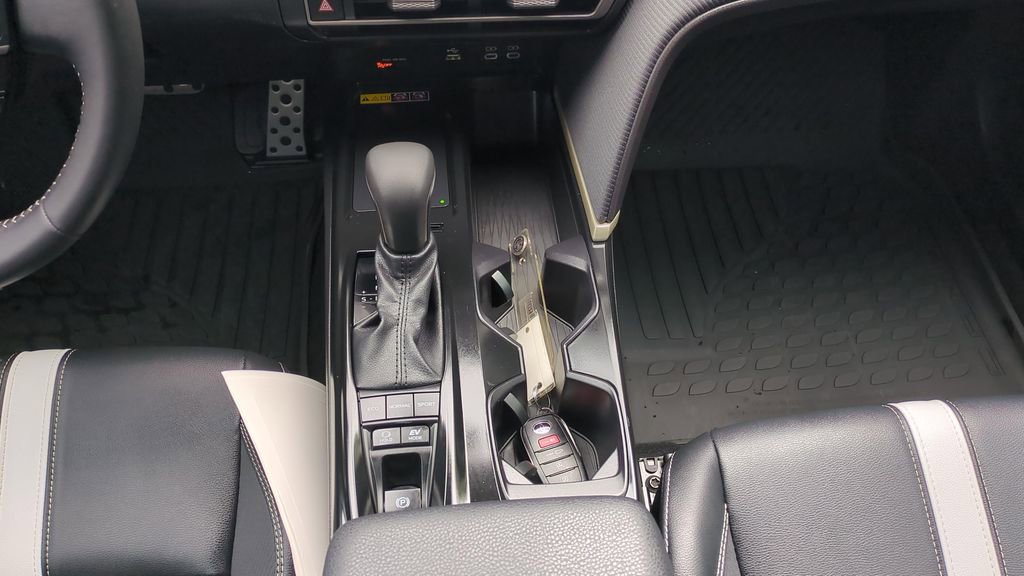 Certified 2025 Toyota Camry SE image 15