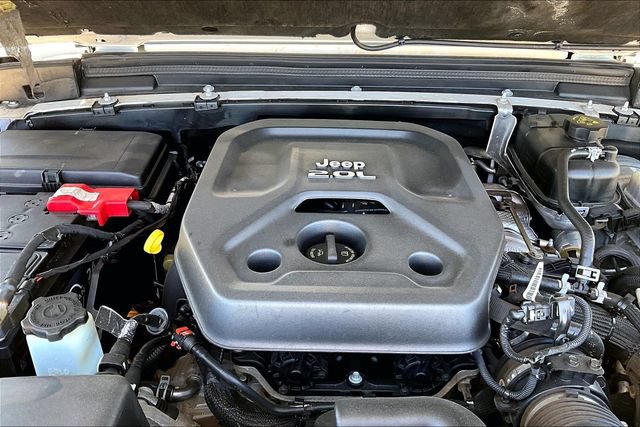 Used 2020 Jeep Wrangler Unlimited Sahara AWD/4WD image 34
