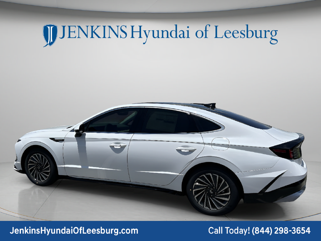 New 2026 Hyundai Sonata Blue FWD image 8