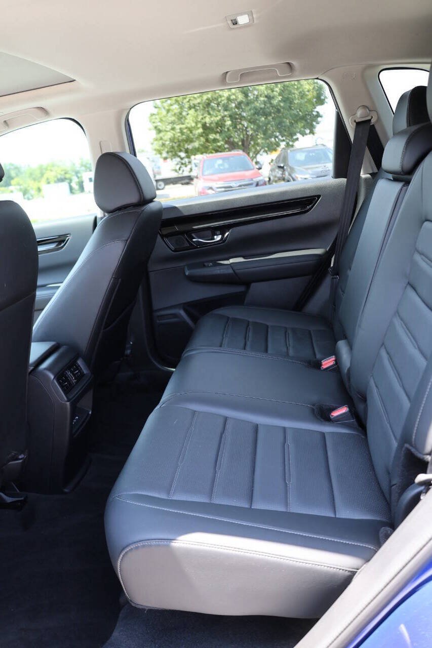 Used 2025 Honda CR-V EX-L image 17
