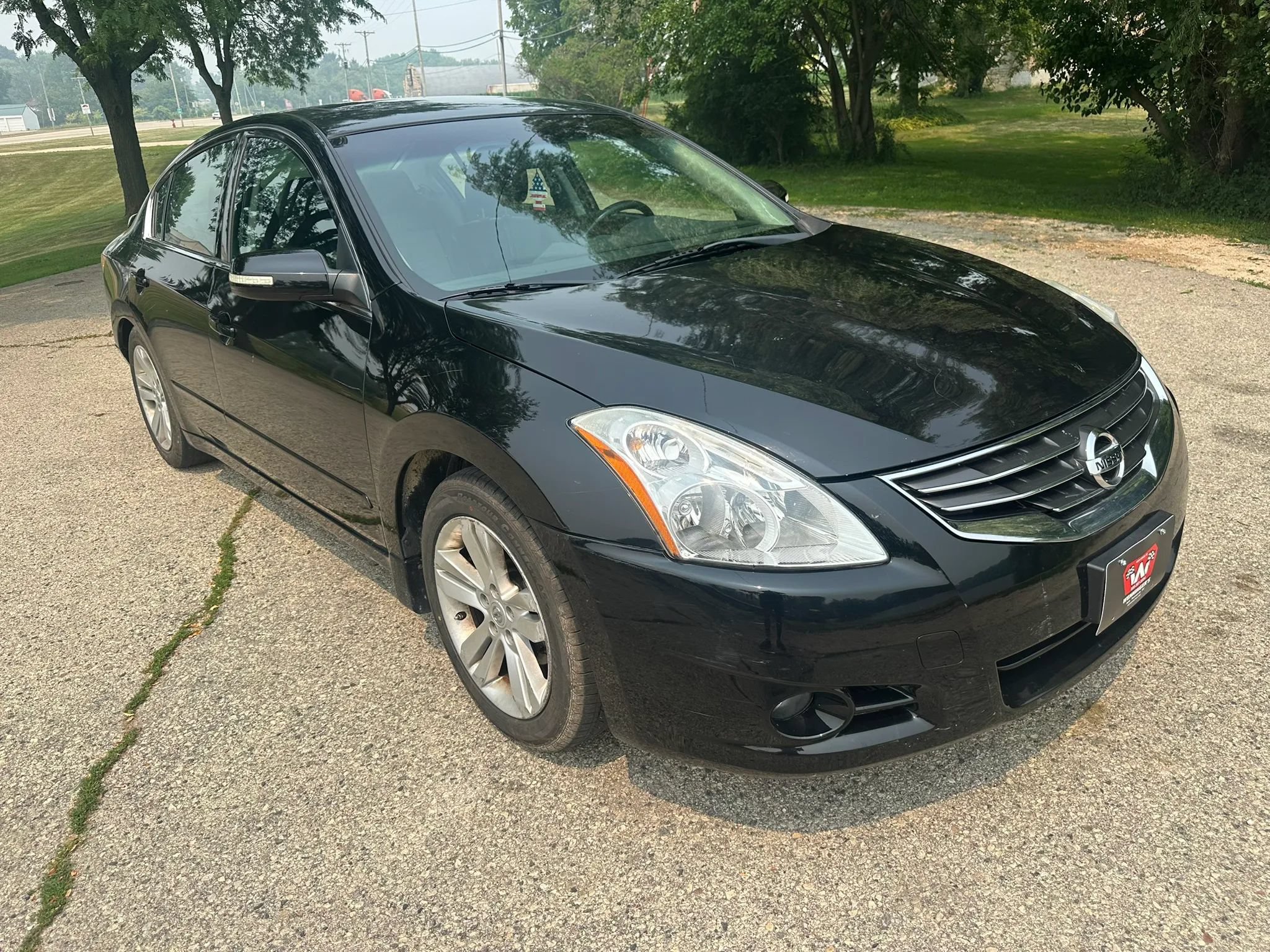 Used 2012 Nissan Altima 3.5 SR w/ Sport Pkg FWD image 4