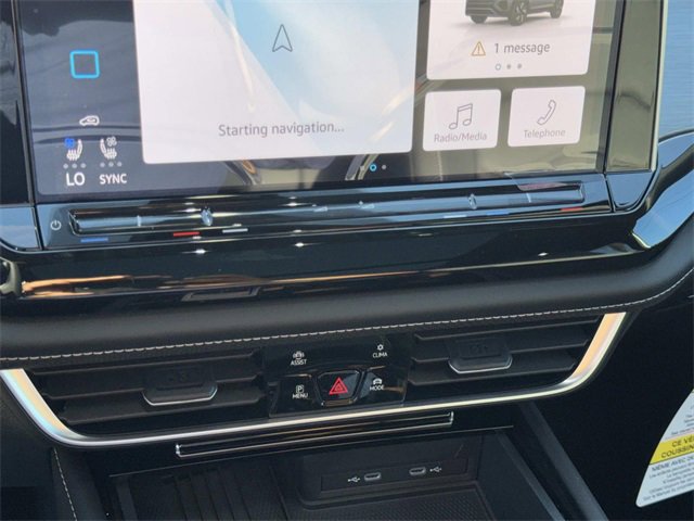 New 2026 Volkswagen Atlas Cross Sport SE image 23