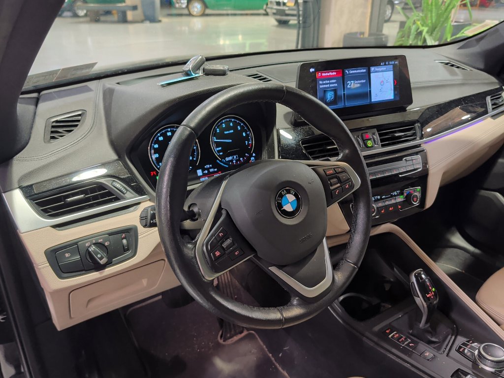 Used 2022 BMW X2 xDrive28i w/ Premium Package AWD/4WD image 5