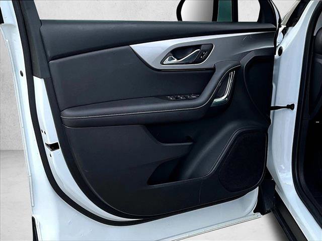 Used 2023 Chevrolet Blazer LT image 17