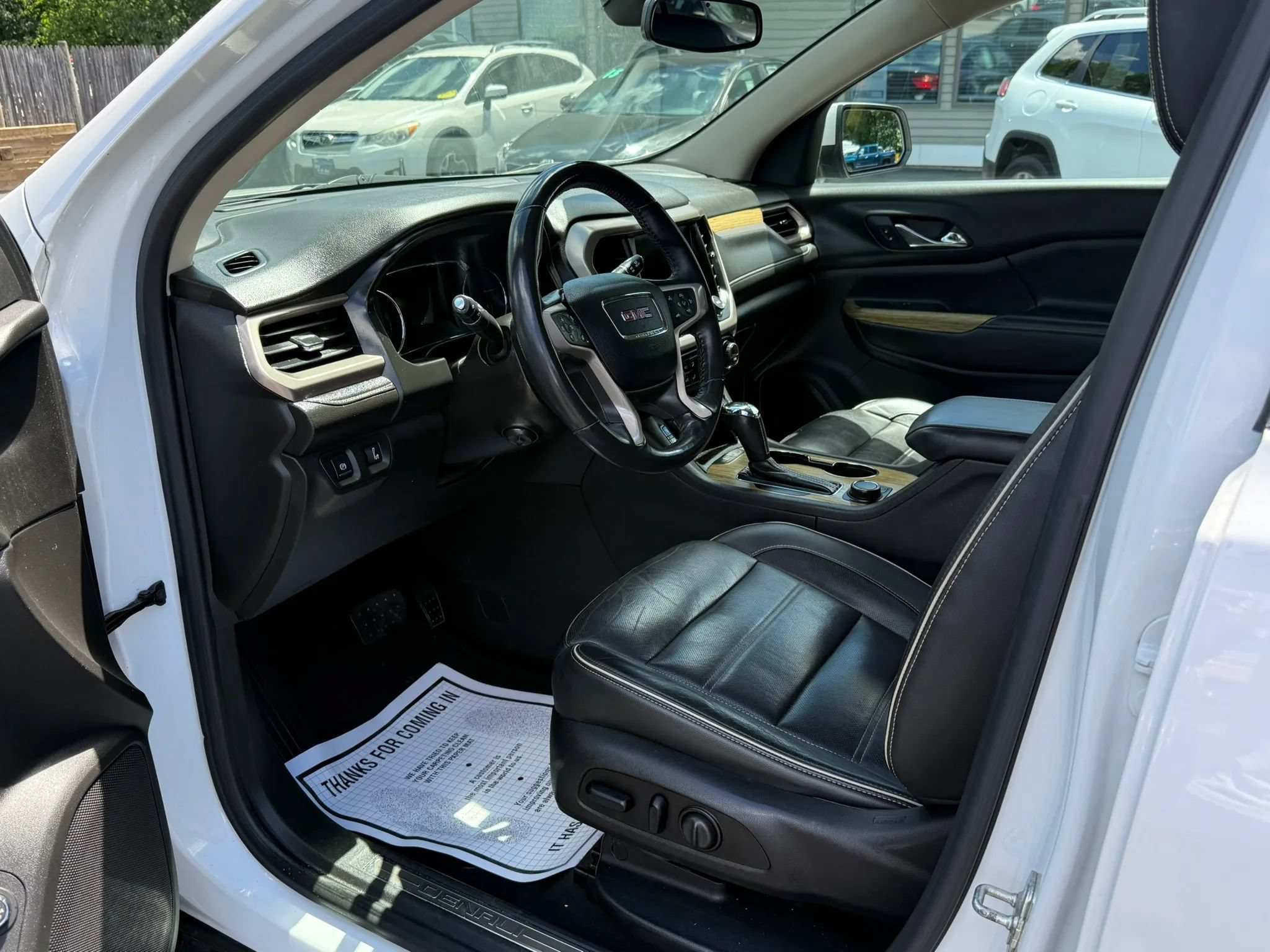 Used 2018 GMC Acadia Denali w/ Technology Package AWD/4WD image 11