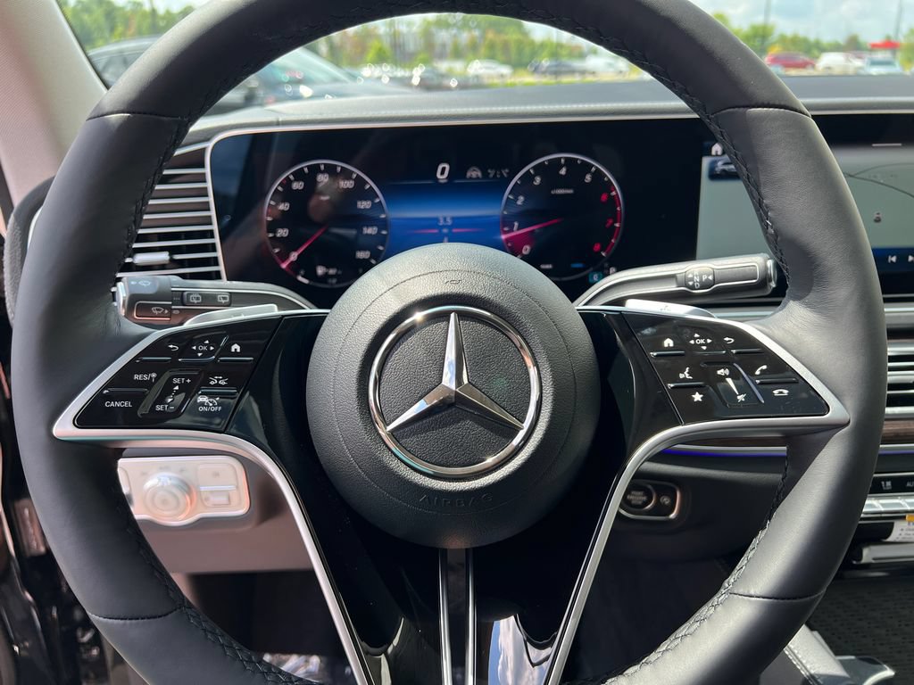 New 2026 Mercedes-Benz GLS 450 4MATIC image 18