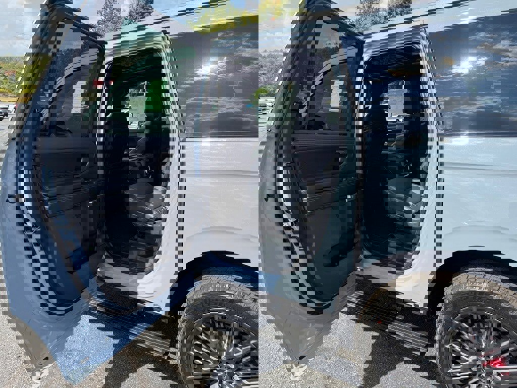 New 2025 Ford Expedition Max Platinum image 11