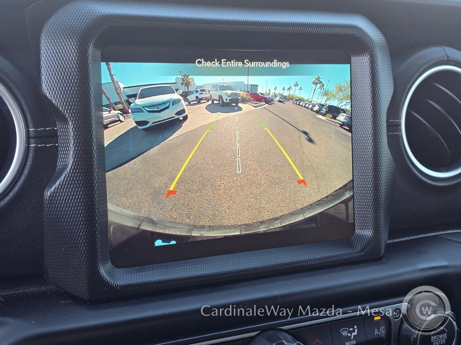 Used 2022 Jeep Wrangler Unlimited Sahara image 18