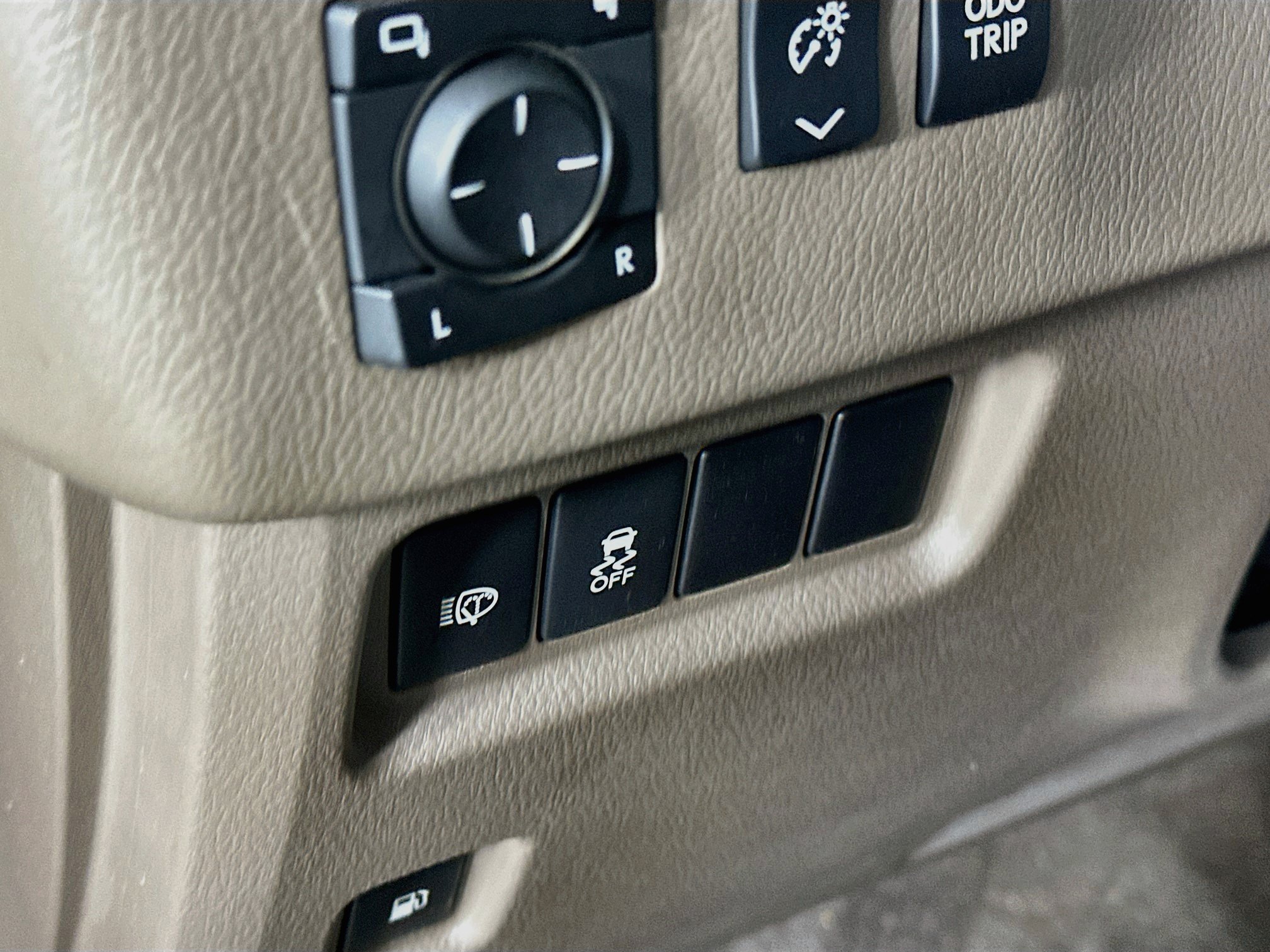 Used 2018 Lexus GX 460 Premium w/ Premium Package AWD/4WD image 17