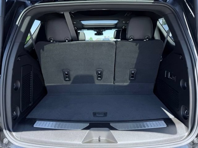 Used 2023 Chevrolet Tahoe RST w/ Luxury Package AWD/4WD image 12