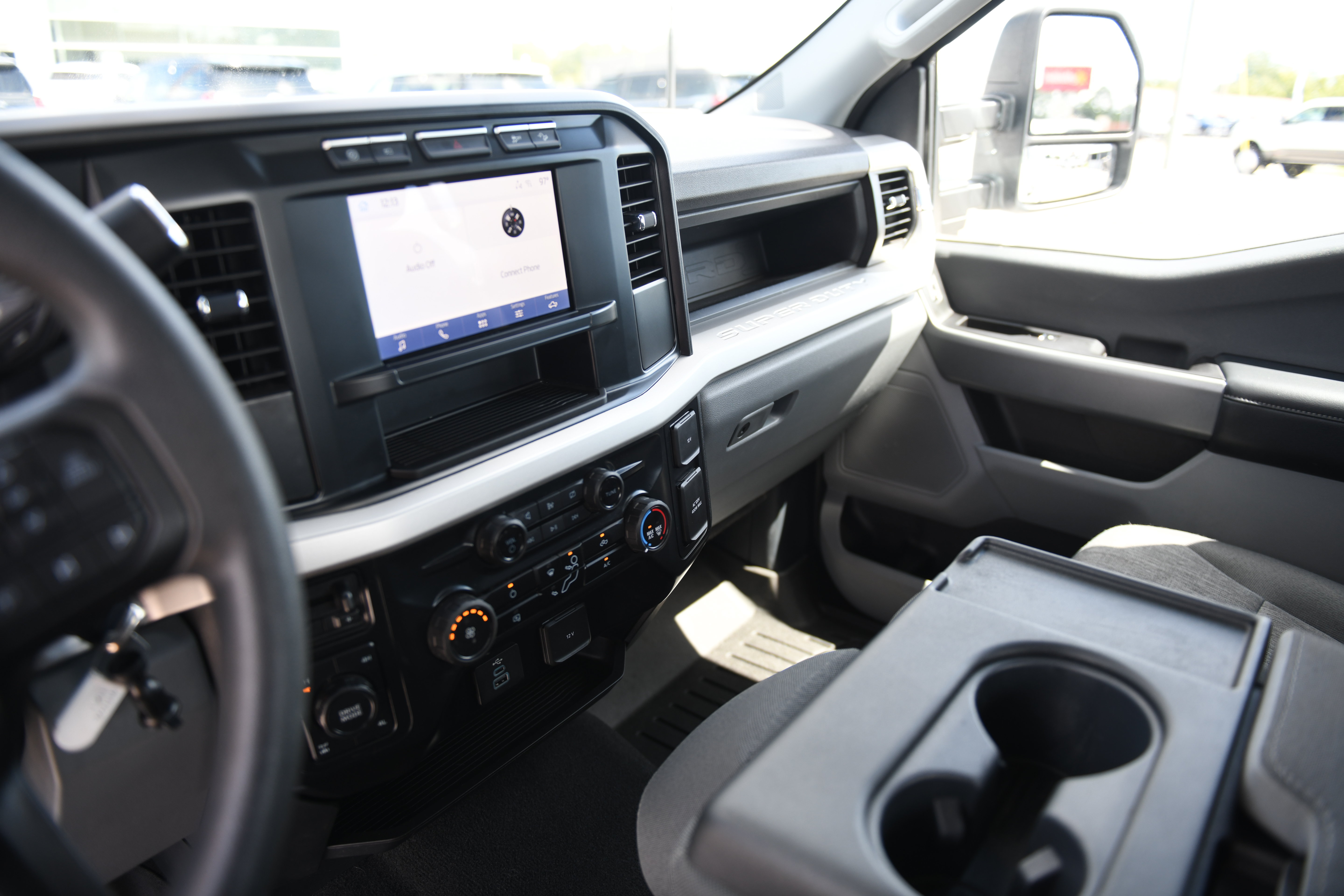 Used 2024 Ford F250 XL w/ STX Appearance Package AWD/4WD image 16