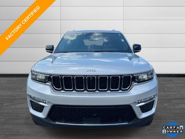 Used 2025 Jeep Grand Cherokee Limited w/ Luxury Tech Group II AWD/4WD image 8