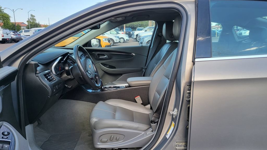 Used 2018 Chevrolet Impala LT w/ LT Leather Package FWD image 25