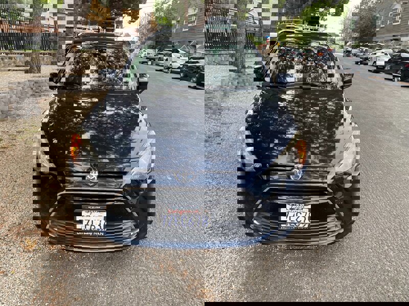 Used 2017 Toyota Yaris iA image 4