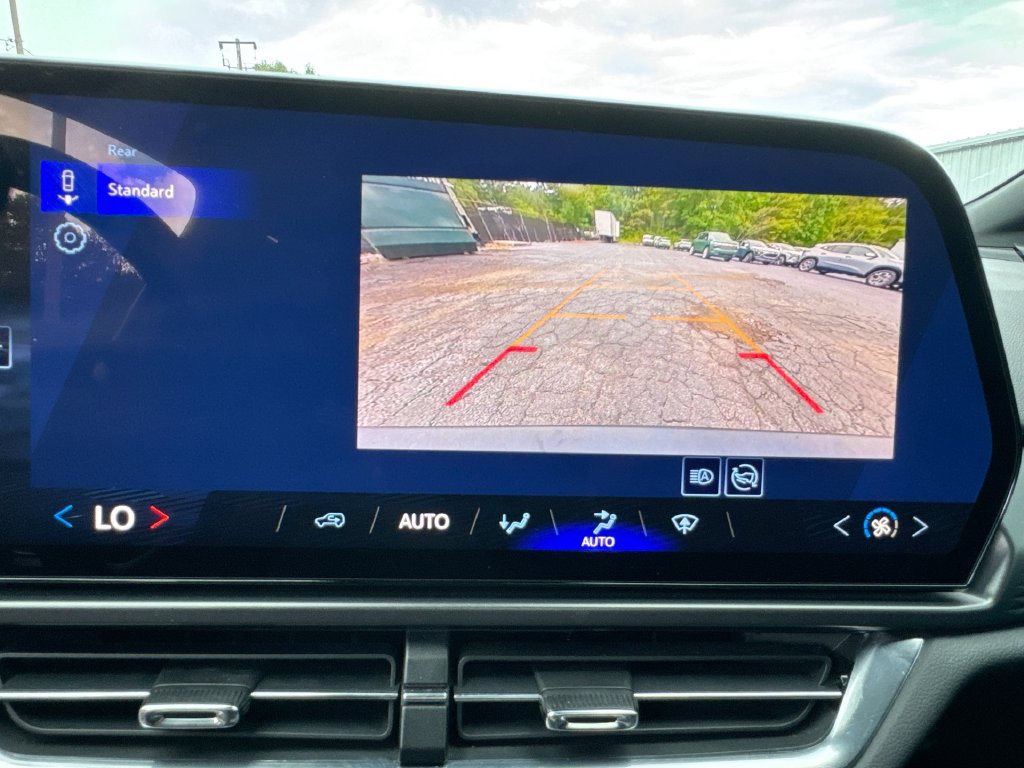 Used 2025 Chevrolet Equinox EV LT FWD image 27