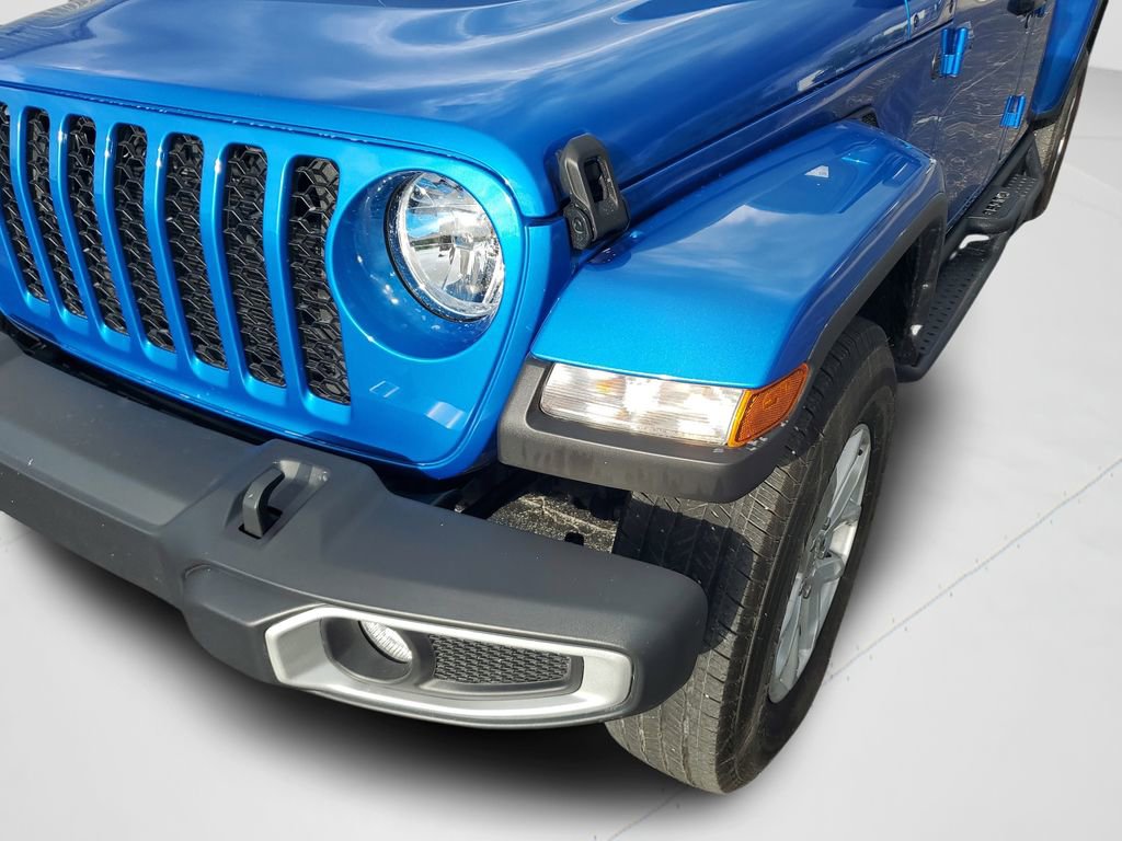 Used 2023 Jeep Gladiator Sport image 24