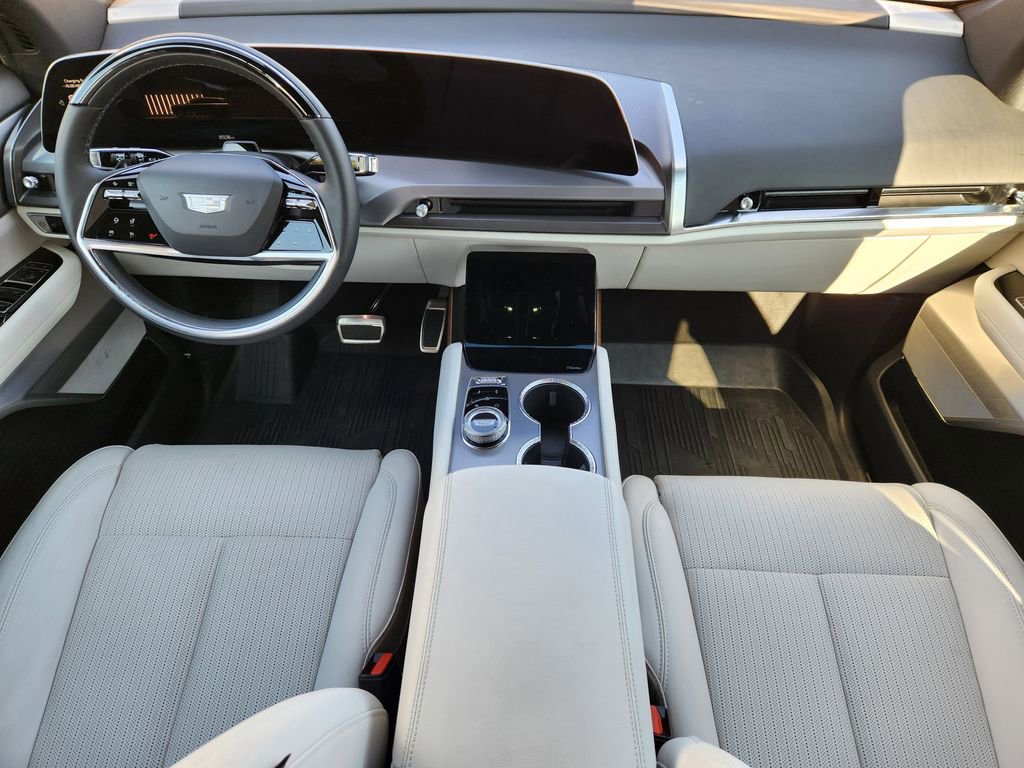 Used 2026 Cadillac Vistiq Sport w/ LPO, Floor Liner Package image 26