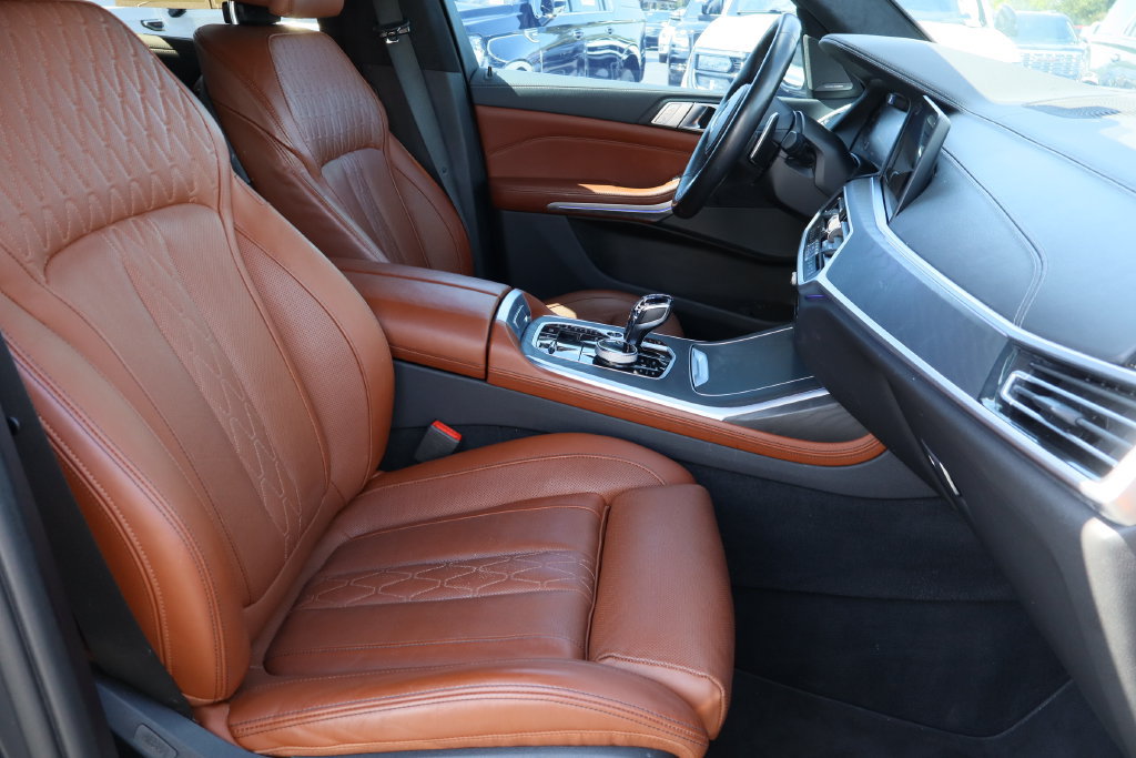 Used 2022 BMW X7 M50i AWD/4WD image 30