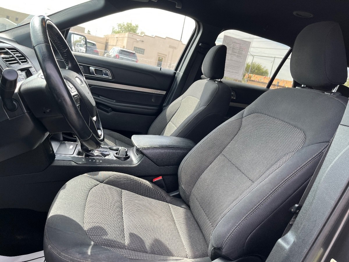Used 2019 Ford Explorer XLT FWD image 24