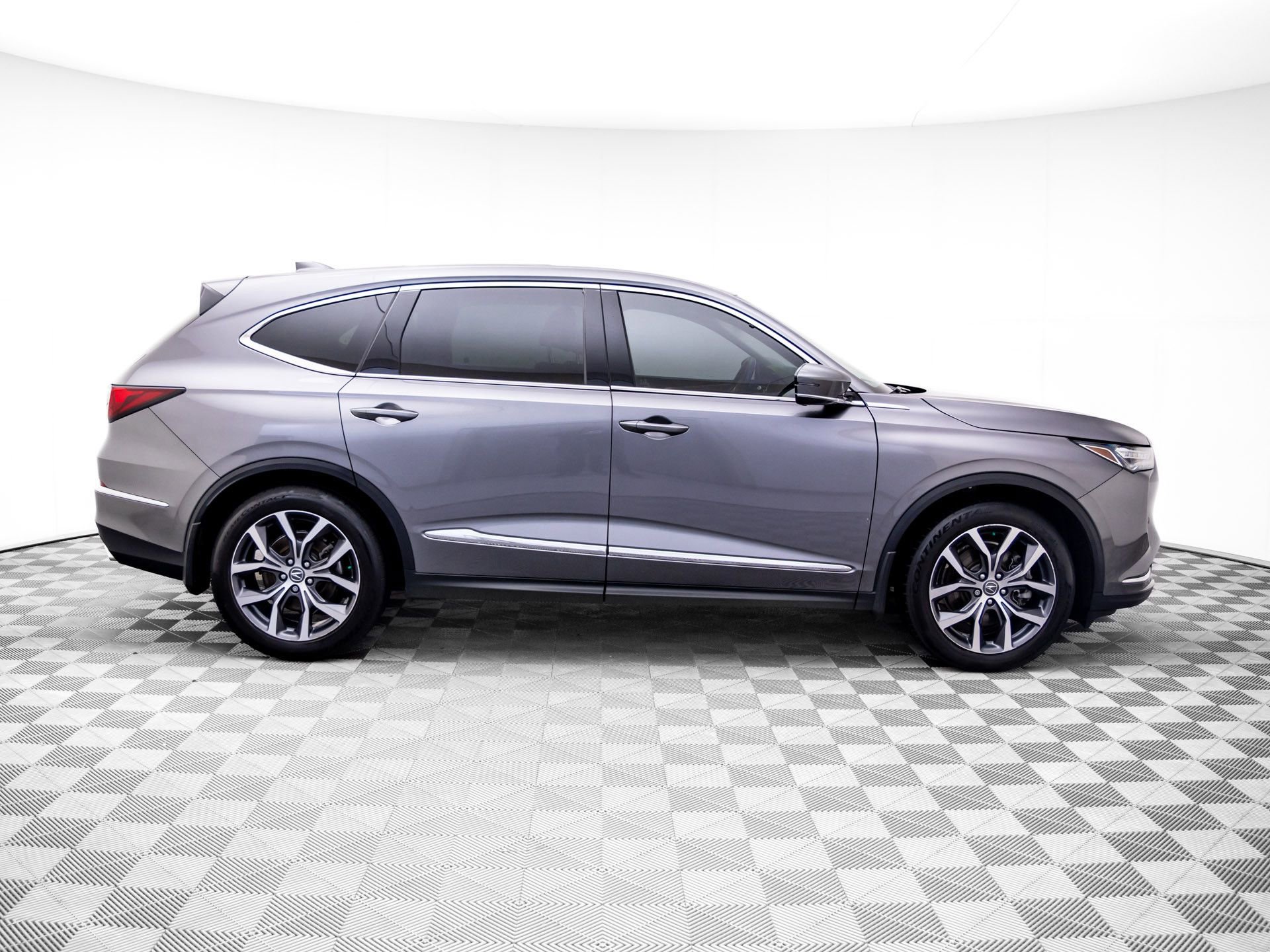 Used 2023 Acura MDX SH-AWD w/ Technology Package image 7